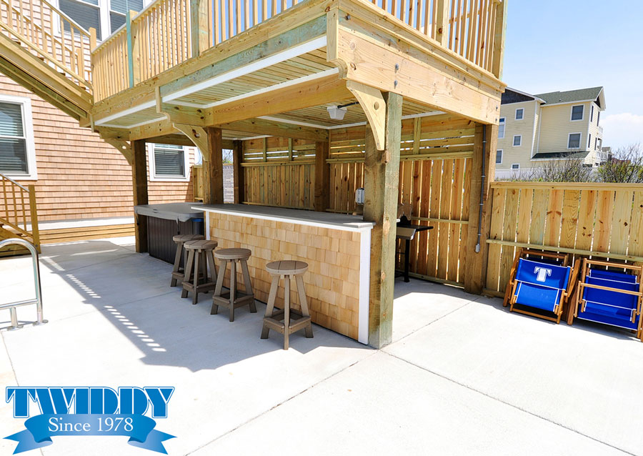 Outdoor Bar | Finch and Company OBX Construction